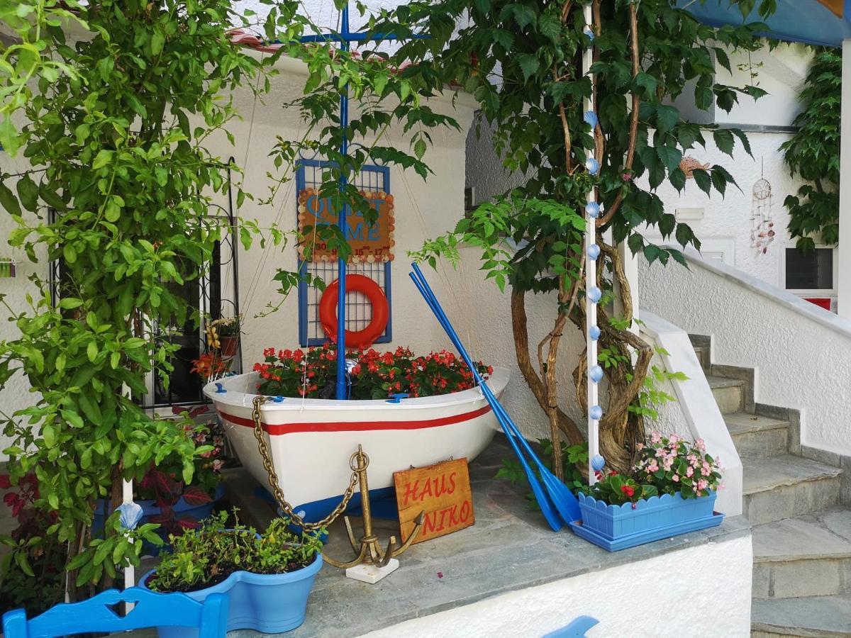 Haus Niko Apartments And Suites نيا بوتيدايا المظهر الخارجي الصورة