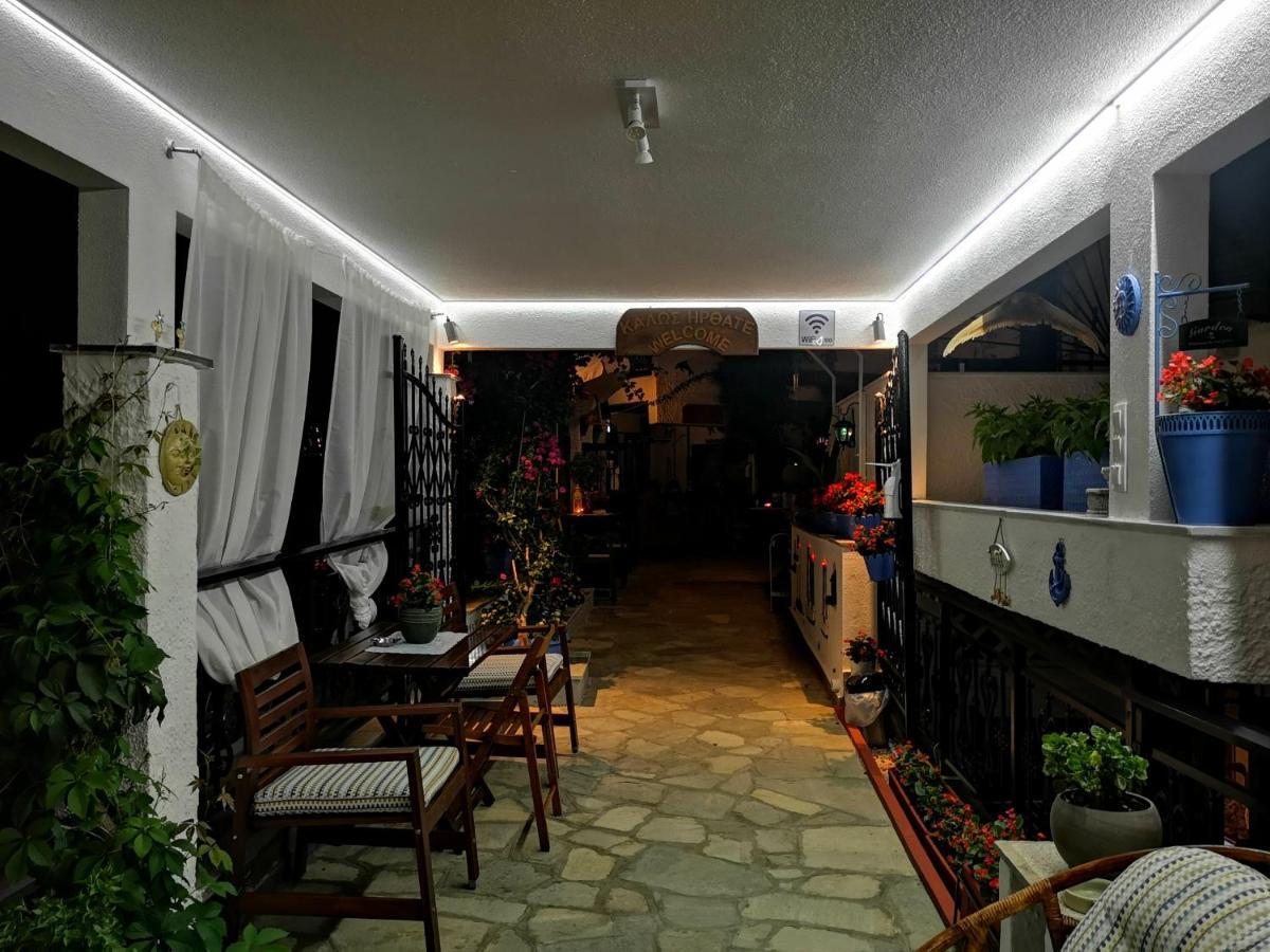 Haus Niko Apartments And Suites نيا بوتيدايا المظهر الخارجي الصورة