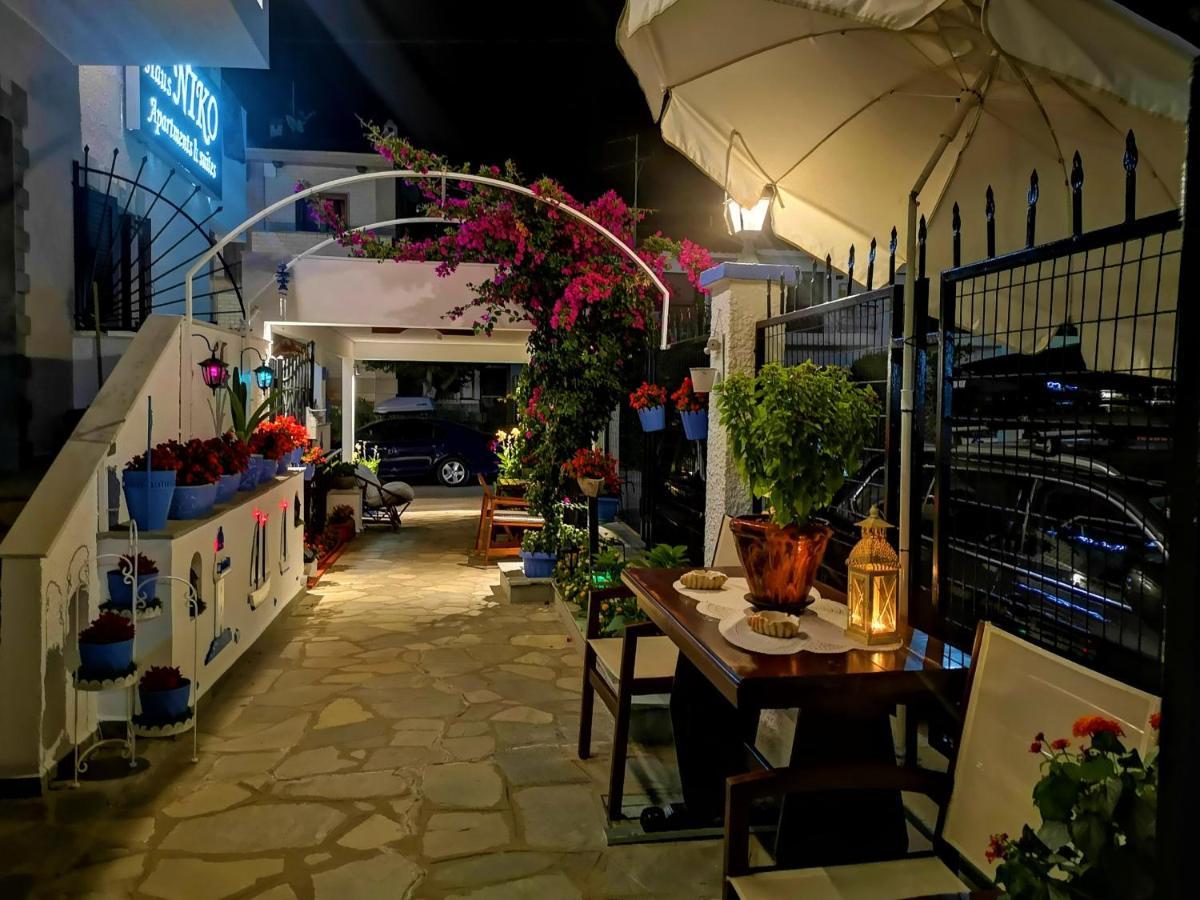 Haus Niko Apartments And Suites نيا بوتيدايا المظهر الخارجي الصورة
