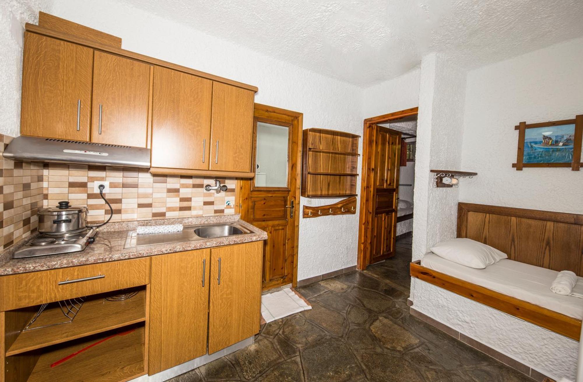 Haus Niko Apartments And Suites نيا بوتيدايا الغرفة الصورة