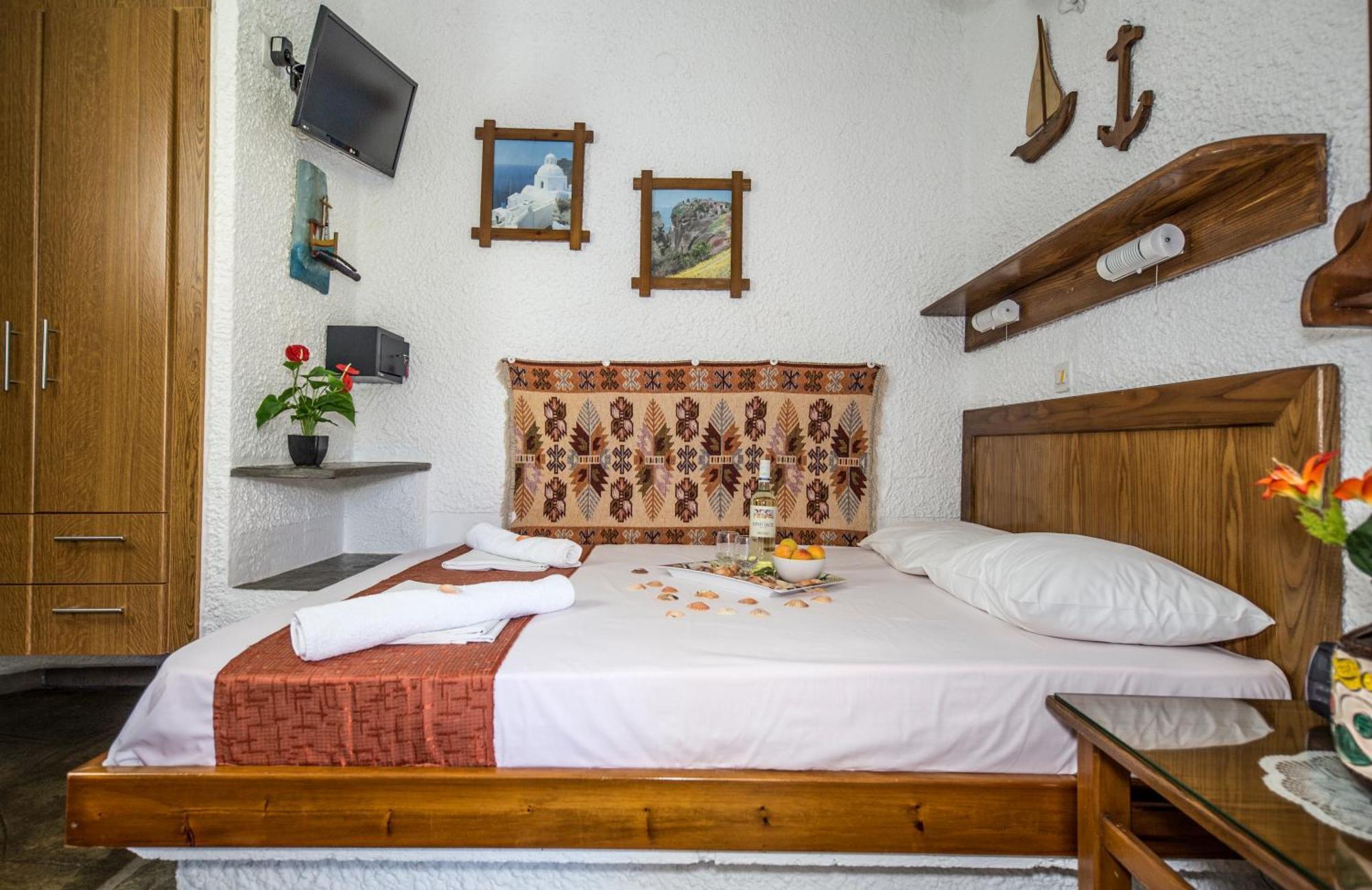 Haus Niko Apartments And Suites نيا بوتيدايا الغرفة الصورة
