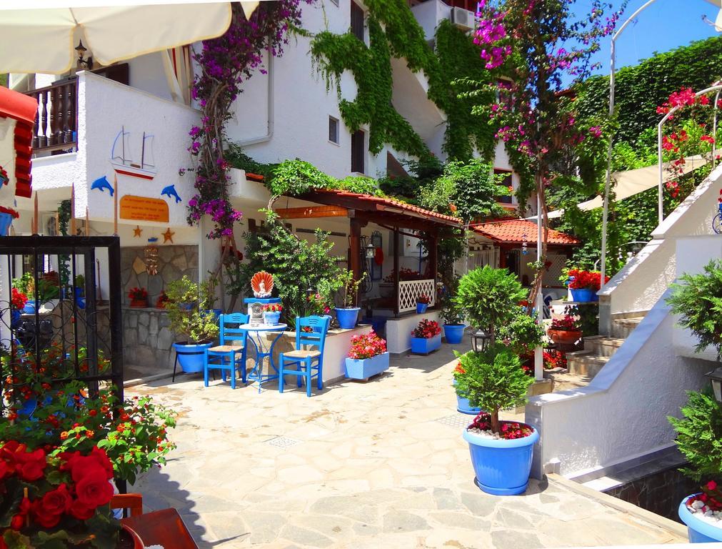Haus Niko Apartments And Suites نيا بوتيدايا المظهر الخارجي الصورة